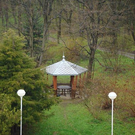 Балнеохотел "Люляци" Vrabtsite 外观 照片